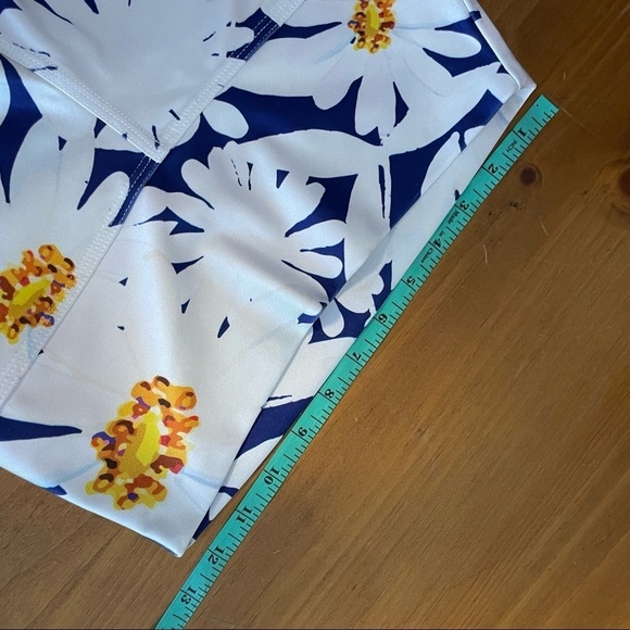 Pineapple Clothing Daisyland Lucy Floral Printed Legging - Picture 5 of 9